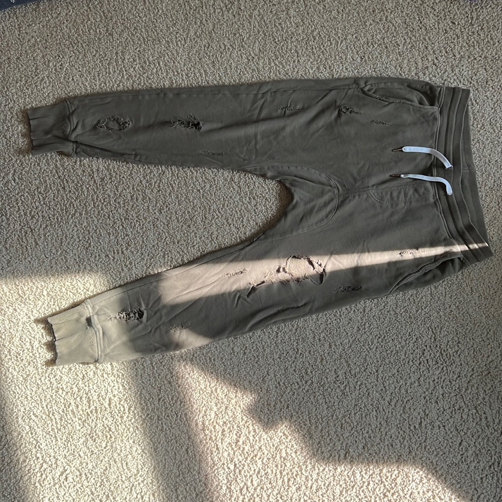 Mens Navy Green Destroyed tapered sweatpants